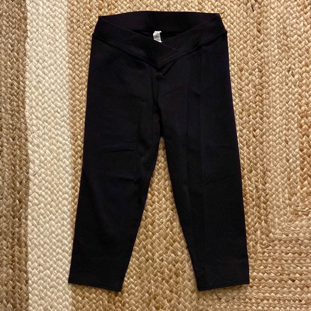 Alo Yoga Cropped Legging